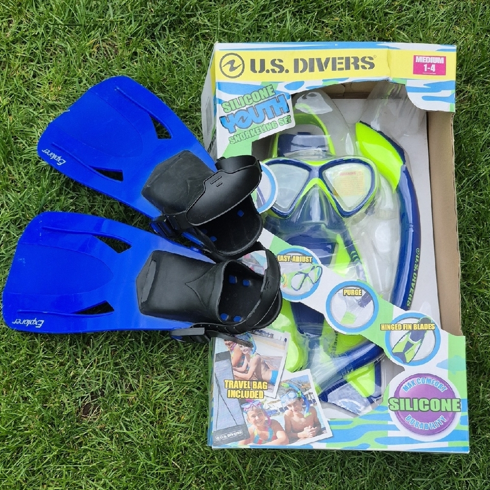 Blue and Black Water Shoes for Swimming